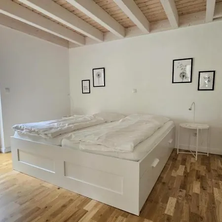 Dock 2 - Tolles Fuer Bis Zu 6 Personen Mit Kaminofen Und Sauna - Haustiere Herzlich Willkommen Σπίτι διακοπών
