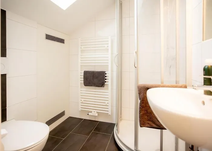 Dock 2 - Tolles Fuer Bis Zu 6 Personen Mit Kaminofen Und Sauna - Haustiere Herzlich Willkommen *