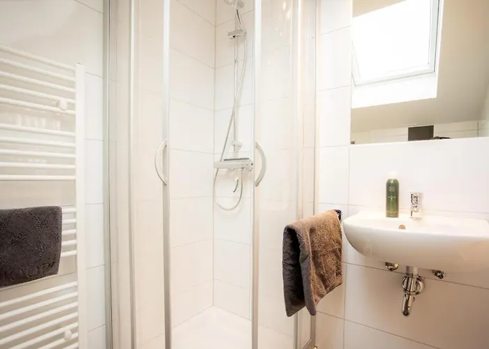 Dock 2 - Tolles Fuer Bis Zu 6 Personen Mit Kaminofen Und Sauna - Haustiere Herzlich Willkommen